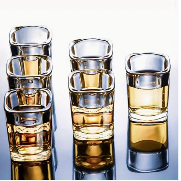 ELEGANT SHOT GLASSES SET - Picture 2 of 6